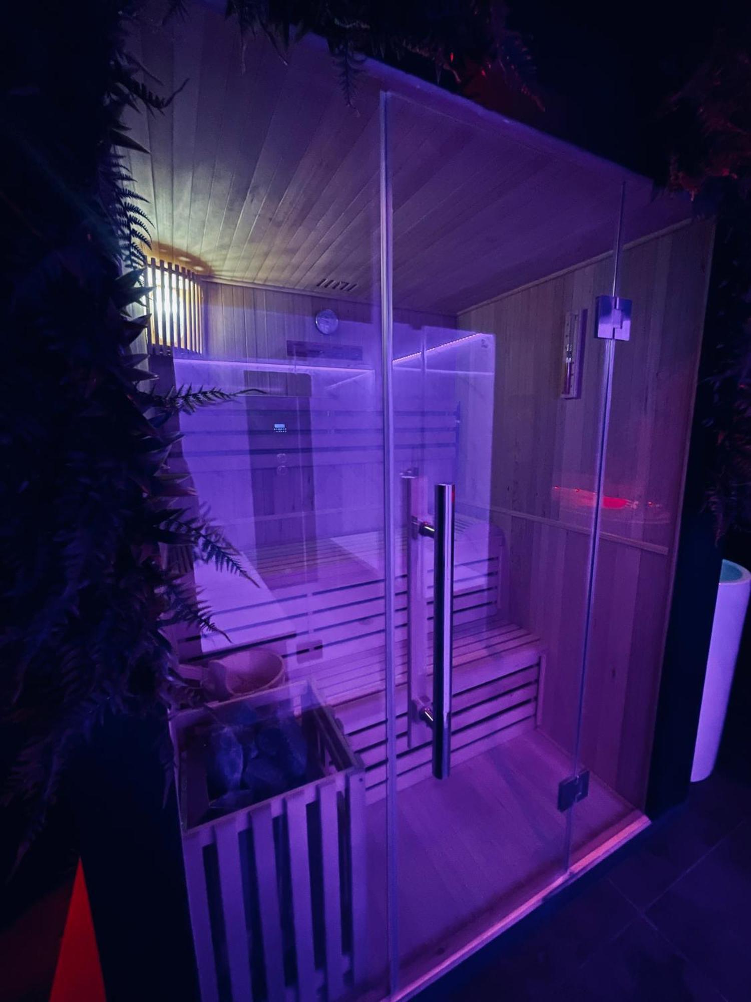Love Room - Espace Bien Etre L'Osmose Wimereux Dış mekan fotoğraf